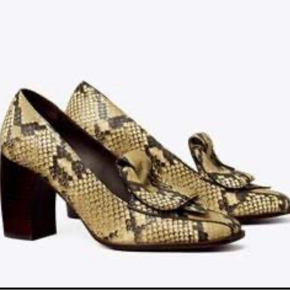 ⭐️New In Box Gorgeous Tory Burch Buckle Heel Loafer - Pale Desert Roccia, 6.5⭐️